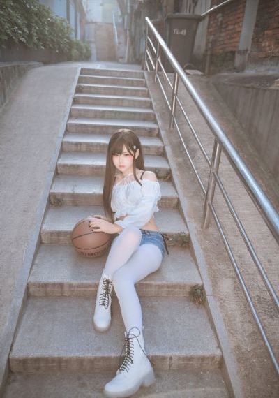 日韩高清不卡在线_720完整在线观看