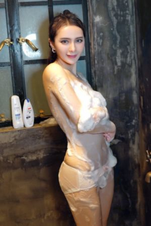 自拍自偷_DVD在线播放