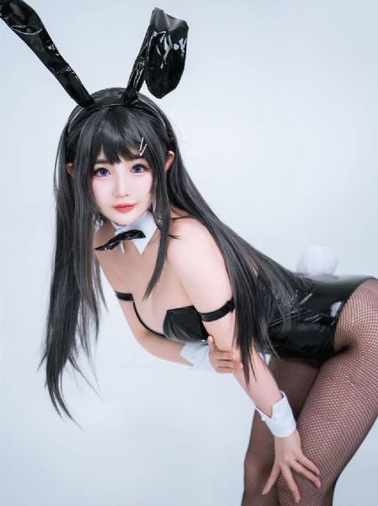 年轻的女邻居在线观看_4K超清免费观看